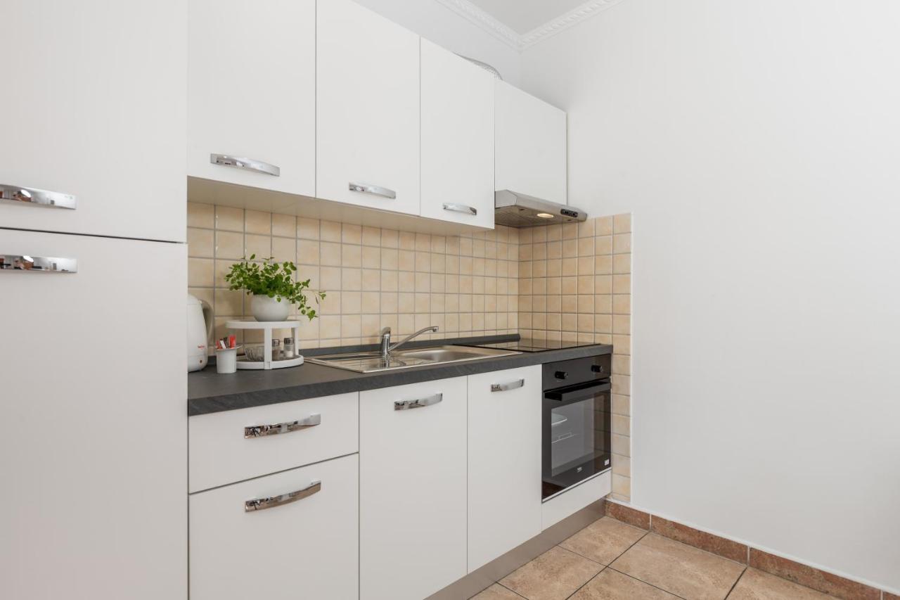 Summer Breeze Apartment With A Pool Опатія Екстер'єр фото