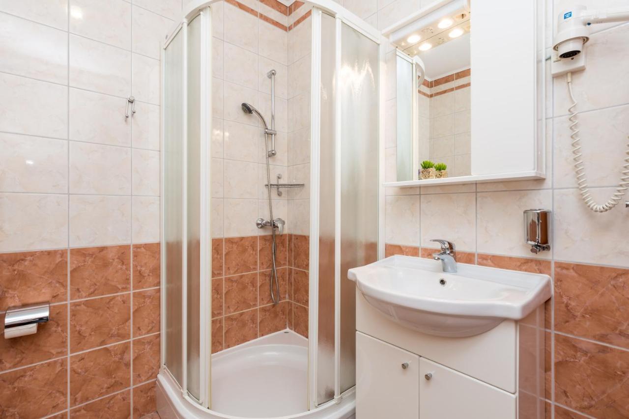 Summer Breeze Apartment With A Pool Опатія Екстер'єр фото